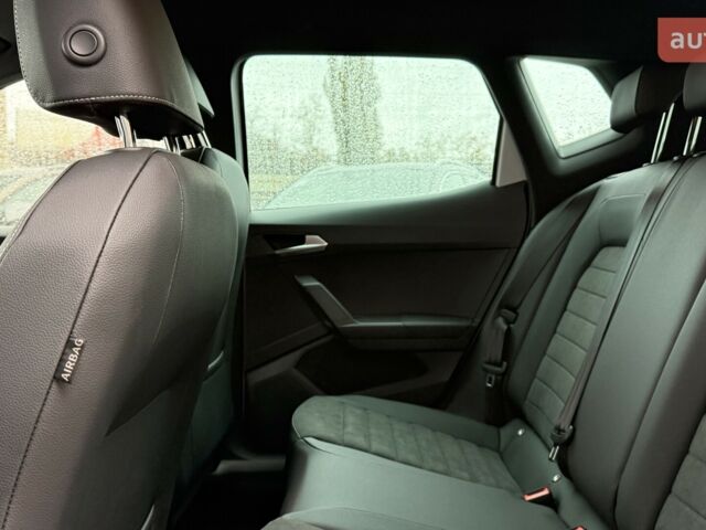 Сеат Arona 2025 года купить новое авто Сеат Arona 2025 года от официального дилера Автоцентр AUTO.RIA Сеат фото