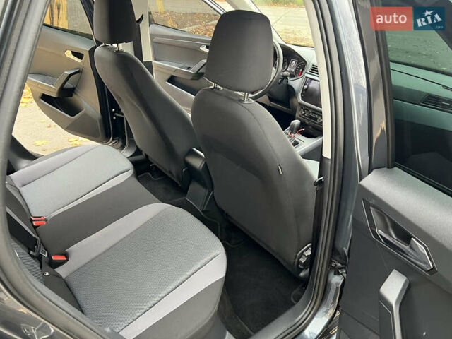 Сірий Сеат Arona, об'ємом двигуна 1 л та пробігом 37 тис. км за 14999 $, фото 37 на Automoto.ua