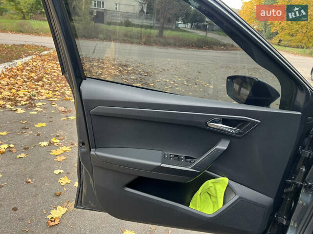 Сірий Сеат Arona, об'ємом двигуна 1 л та пробігом 37 тис. км за 14999 $, фото 20 на Automoto.ua