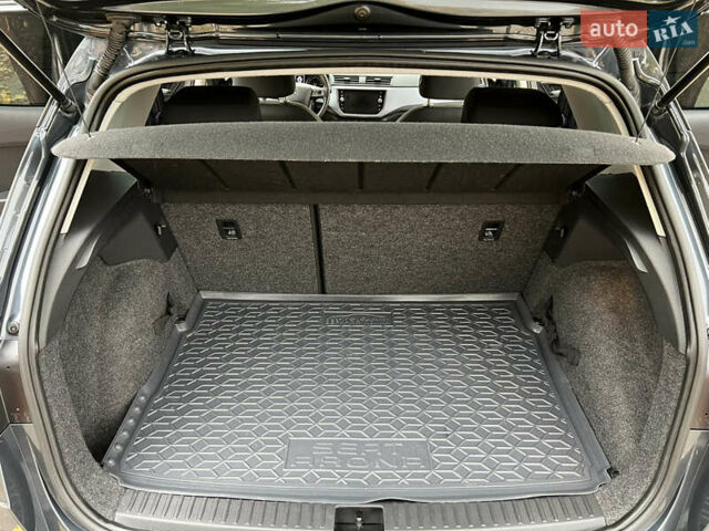 Сірий Сеат Arona, об'ємом двигуна 1 л та пробігом 37 тис. км за 14999 $, фото 34 на Automoto.ua