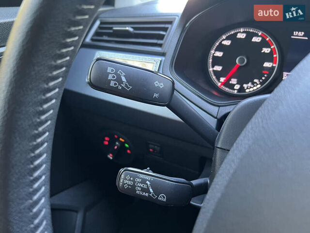 Сірий Сеат Arona, об'ємом двигуна 1 л та пробігом 37 тис. км за 14950 $, фото 28 на Automoto.ua