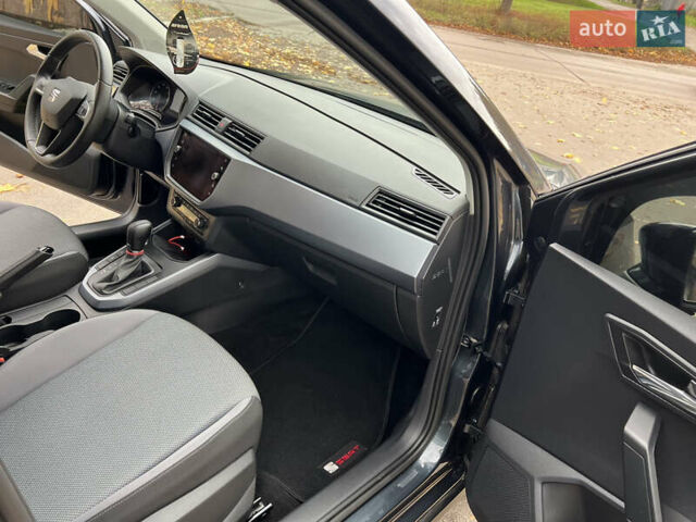 Сірий Сеат Arona, об'ємом двигуна 1 л та пробігом 37 тис. км за 14999 $, фото 39 на Automoto.ua