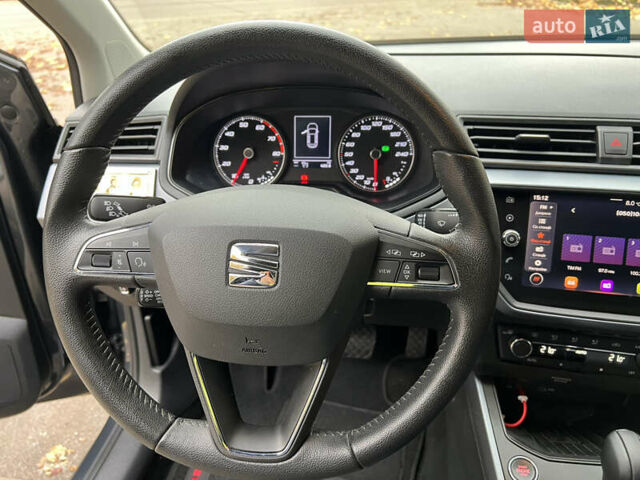 Сірий Сеат Arona, об'ємом двигуна 1 л та пробігом 37 тис. км за 14999 $, фото 28 на Automoto.ua