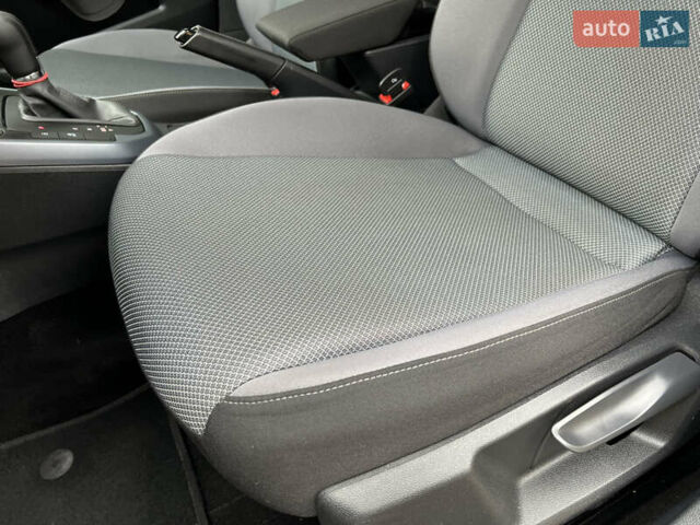 Сірий Сеат Arona, об'ємом двигуна 1 л та пробігом 37 тис. км за 14999 $, фото 21 на Automoto.ua