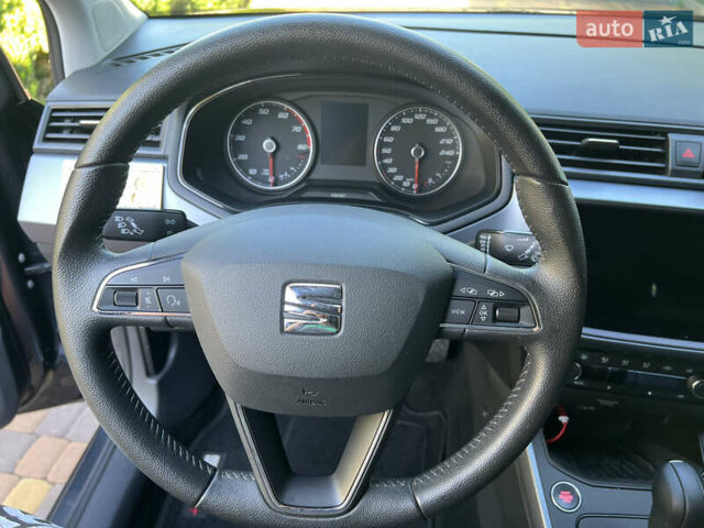 Сірий Сеат Arona, об'ємом двигуна 1 л та пробігом 37 тис. км за 14950 $, фото 22 на Automoto.ua