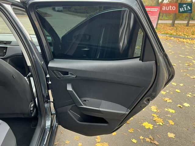 Сірий Сеат Arona, об'ємом двигуна 1 л та пробігом 37 тис. км за 14999 $, фото 38 на Automoto.ua