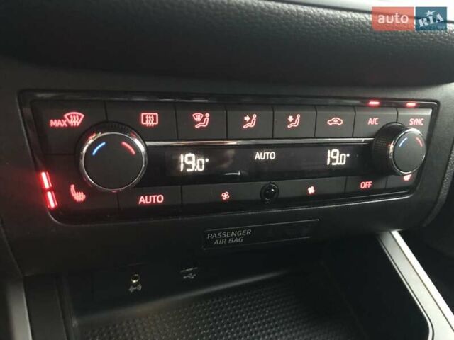 Оранжевый Сеат Arona, объемом двигателя 1 л и пробегом 80 тыс. км за 16500 $, фото 28 на Automoto.ua