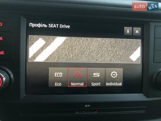 Оранжевый Сеат Arona, объемом двигателя 1 л и пробегом 80 тыс. км за 16500 $, фото 31 на Automoto.ua