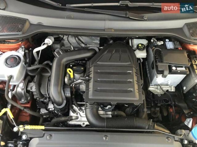 Оранжевый Сеат Arona, объемом двигателя 1 л и пробегом 80 тыс. км за 16500 $, фото 42 на Automoto.ua