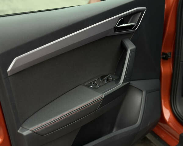 Оранжевый Сеат Arona, объемом двигателя 1 л и пробегом 43 тыс. км за 15999 $, фото 14 на Automoto.ua