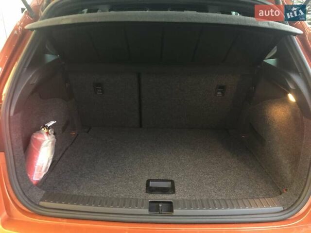 Оранжевый Сеат Arona, объемом двигателя 1 л и пробегом 80 тыс. км за 16500 $, фото 38 на Automoto.ua