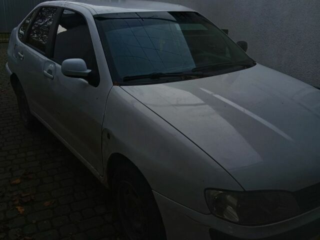 Сеат Кордоба 2001 в Иршава на Automoto.ua Белый Сеат Кордоба, объемом двигателя 0 л и пробегом 385 тыс. км за 2200 $, фото 1 на Automoto.ua