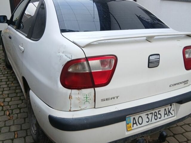 Сеат Кордоба 2001 в Иршава на Automoto.ua Белый Сеат Кордоба, объемом двигателя 0 л и пробегом 385 тыс. км за 2200 $, фото 3 на Automoto.ua
