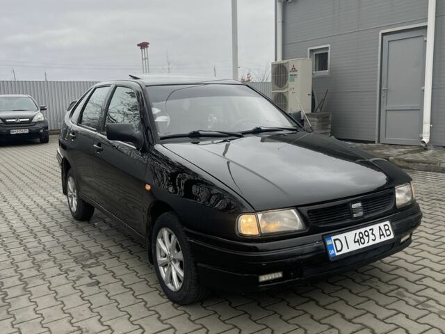 Черный Сеат Кордоба, объемом двигателя 1.6 л и пробегом 350 тыс. км за 1850 $, фото 9 на Automoto.ua