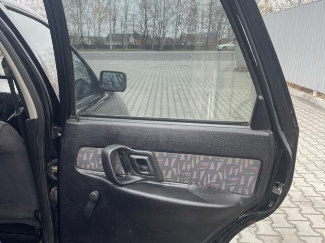 Черный Сеат Кордоба, объемом двигателя 1.6 л и пробегом 350 тыс. км за 1850 $, фото 11 на Automoto.ua