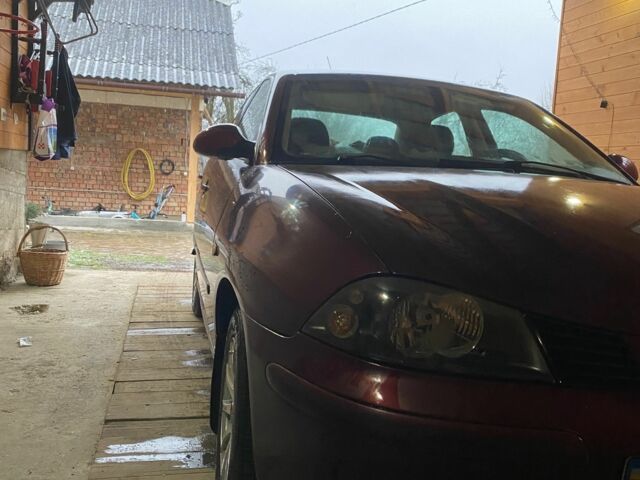 Черный Сеат Кордоба, объемом двигателя 1.4 л и пробегом 240 тыс. км за 2000 $, фото 2 на Automoto.ua