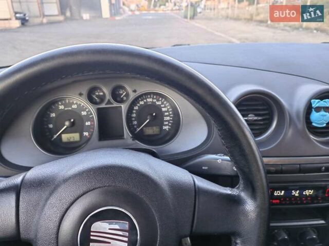 Черный Сеат Кордоба, объемом двигателя 1.98 л и пробегом 245 тыс. км за 4050 $, фото 12 на Automoto.ua