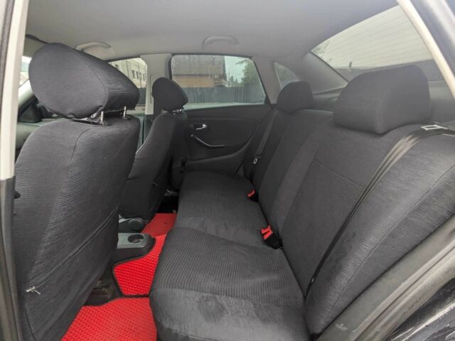 Черный Сеат Кордоба, объемом двигателя 2 л и пробегом 220 тыс. км за 3500 $, фото 8 на Automoto.ua