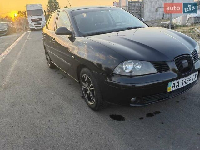 Черный Сеат Кордоба, объемом двигателя 1.98 л и пробегом 245 тыс. км за 4050 $, фото 2 на Automoto.ua