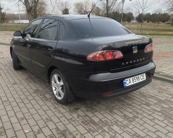 Черный Сеат Кордоба, объемом двигателя 1.98 л и пробегом 215 тыс. км за 4000 $, фото 3 на Automoto.ua