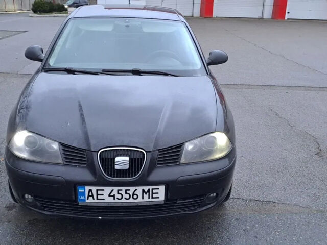 Черный Сеат Кордоба, объемом двигателя 2 л и пробегом 210 тыс. км за 3700 $, фото 2 на Automoto.ua