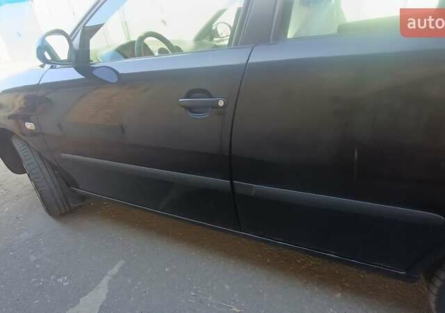 Чорний Сеат Cordoba, об'ємом двигуна 1.98 л та пробігом 443 тис. км за 3500 $, фото 11 на Automoto.ua