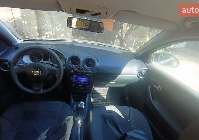 Чорний Сеат Cordoba, об'ємом двигуна 1.98 л та пробігом 443 тис. км за 3500 $, фото 13 на Automoto.ua