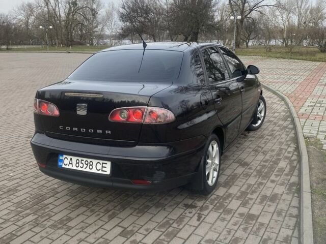 Черный Сеат Кордоба, объемом двигателя 2 л и пробегом 215 тыс. км за 4000 $, фото 2 на Automoto.ua