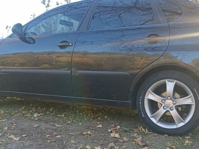 Чорний Сеат Cordoba, об'ємом двигуна 2 л та пробігом 245 тис. км за 3608 $, фото 2 на Automoto.ua
