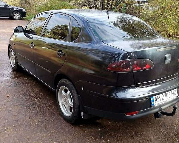 Черный Сеат Кордоба, объемом двигателя 1.98 л и пробегом 400 тыс. км за 3400 $, фото 3 на Automoto.ua