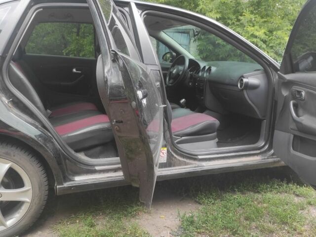 Черный Сеат Кордоба, объемом двигателя 2 л и пробегом 212 тыс. км за 6000 $, фото 6 на Automoto.ua