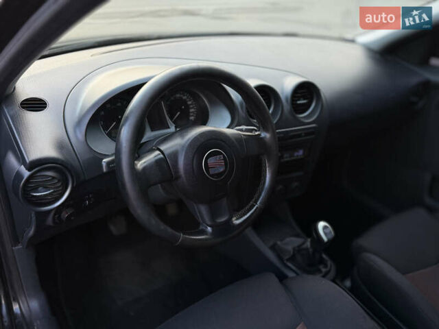 Черный Сеат Кордоба, объемом двигателя 1.98 л и пробегом 170 тыс. км за 3500 $, фото 9 на Automoto.ua