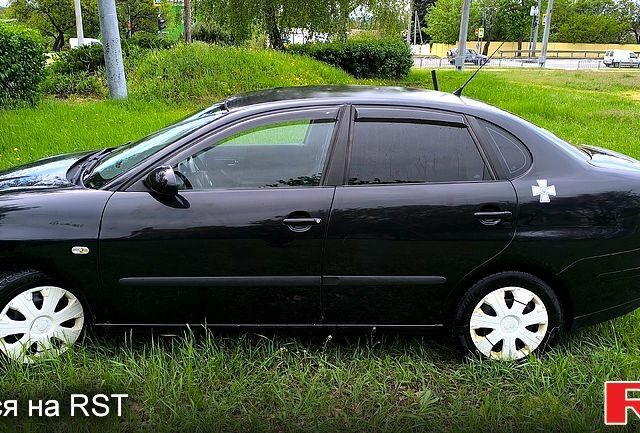 Черный Сеат Кордоба, объемом двигателя 2 л и пробегом 242 тыс. км за 3600 $, фото 5 на Automoto.ua