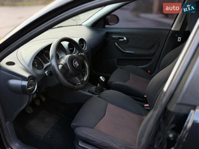 Черный Сеат Кордоба, объемом двигателя 1.98 л и пробегом 170 тыс. км за 3500 $, фото 8 на Automoto.ua