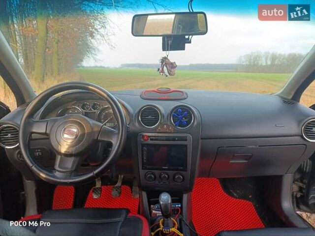 Черный Сеат Кордоба, объемом двигателя 1.98 л и пробегом 273 тыс. км за 4709 $, фото 13 на Automoto.ua