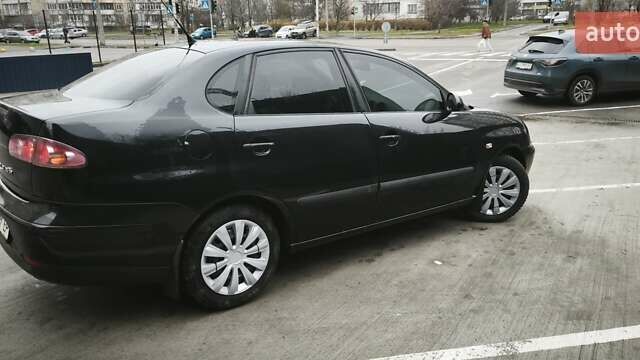 Чорний Сеат Cordoba, об'ємом двигуна 1.98 л та пробігом 260 тис. км за 2999 $, фото 1 на Automoto.ua