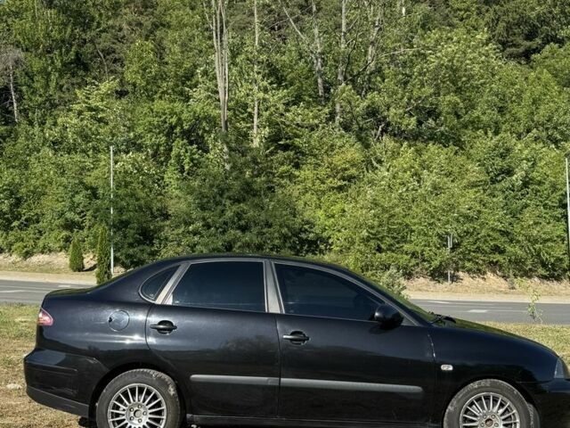 Черный Сеат Кордоба, объемом двигателя 2 л и пробегом 272 тыс. км за 3200 $, фото 6 на Automoto.ua