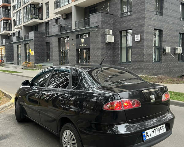 Черный Сеат Кордоба, объемом двигателя 1.98 л и пробегом 286 тыс. км за 4200 $, фото 4 на Automoto.ua