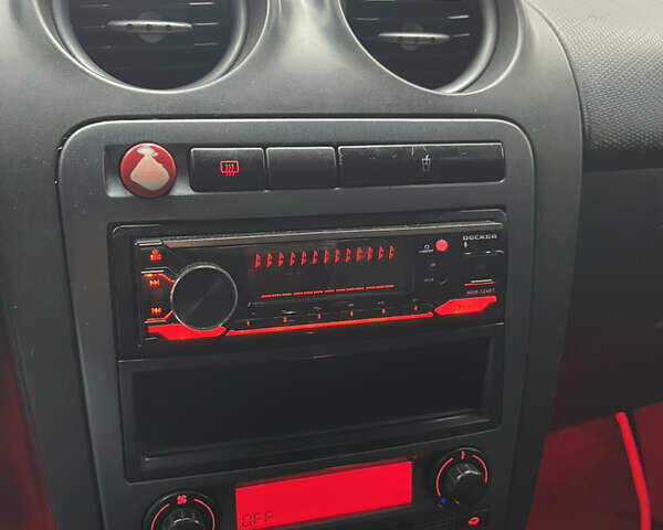 Черный Сеат Кордоба, объемом двигателя 1.98 л и пробегом 286 тыс. км за 4200 $, фото 19 на Automoto.ua