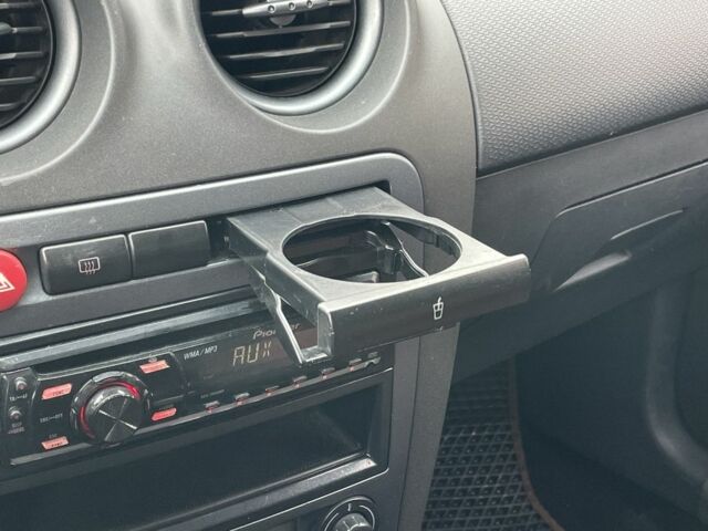 Черный Сеат Кордоба, объемом двигателя 2 л и пробегом 268 тыс. км за 3690 $, фото 23 на Automoto.ua