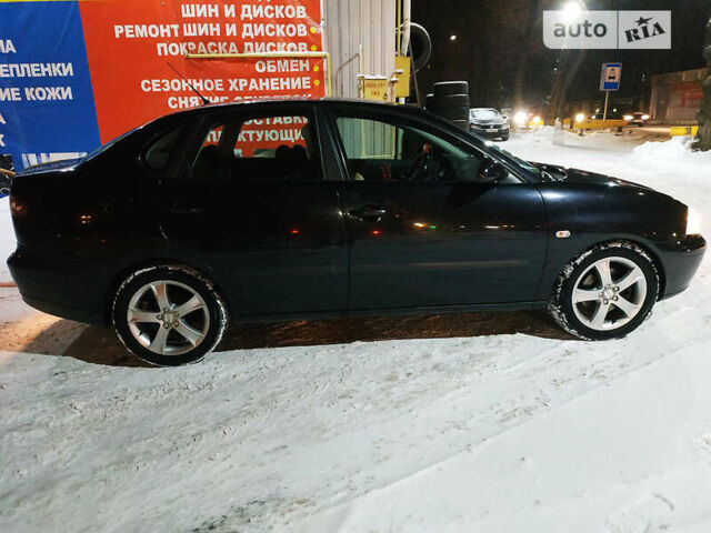 Чорний Сеат Cordoba, об'ємом двигуна 2 л та пробігом 140 тис. км за 4500 $, фото 5 на Automoto.ua