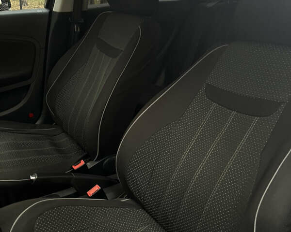 Черный Сеат Кордоба, объемом двигателя 1.98 л и пробегом 286 тыс. км за 4200 $, фото 11 на Automoto.ua