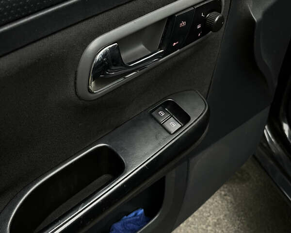 Черный Сеат Кордоба, объемом двигателя 1.98 л и пробегом 286 тыс. км за 4200 $, фото 13 на Automoto.ua