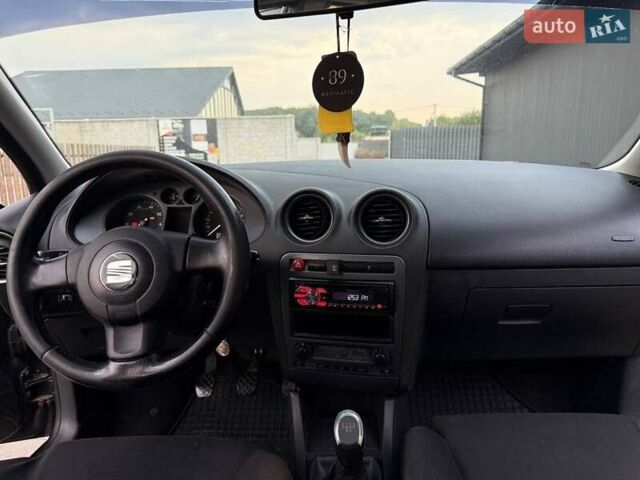 Черный Сеат Кордоба, объемом двигателя 1.98 л и пробегом 220 тыс. км за 3300 $, фото 12 на Automoto.ua