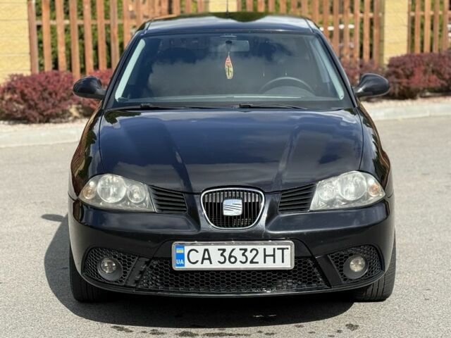 Черный Сеат Кордоба, объемом двигателя 0 л и пробегом 248 тыс. км за 3850 $, фото 1 на Automoto.ua