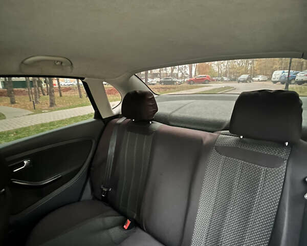 Черный Сеат Кордоба, объемом двигателя 1.98 л и пробегом 286 тыс. км за 4200 $, фото 12 на Automoto.ua