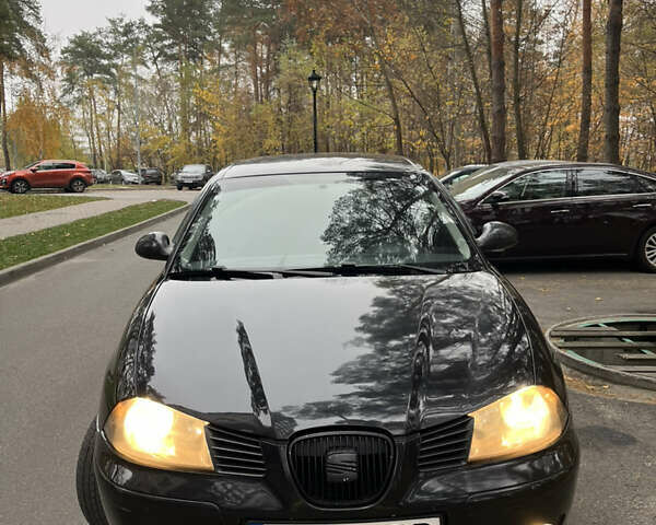 Черный Сеат Кордоба, объемом двигателя 1.98 л и пробегом 286 тыс. км за 4200 $, фото 2 на Automoto.ua