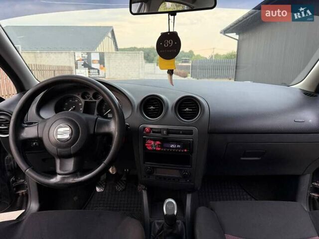 Черный Сеат Кордоба, объемом двигателя 1.98 л и пробегом 220 тыс. км за 3300 $, фото 6 на Automoto.ua