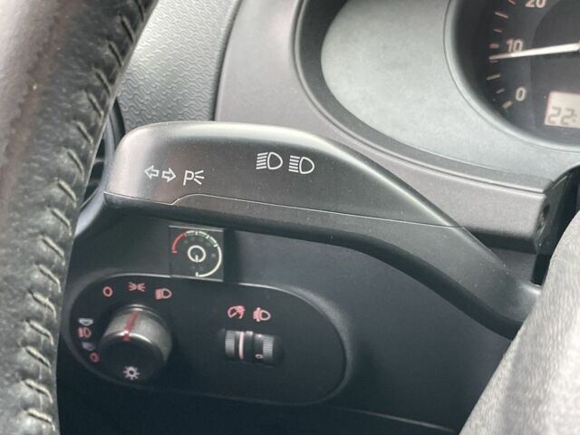 Черный Сеат Кордоба, объемом двигателя 2 л и пробегом 268 тыс. км за 3690 $, фото 16 на Automoto.ua