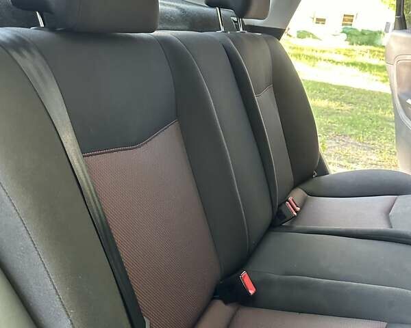 Черный Сеат Кордоба, объемом двигателя 1.98 л и пробегом 135 тыс. км за 4200 $, фото 10 на Automoto.ua